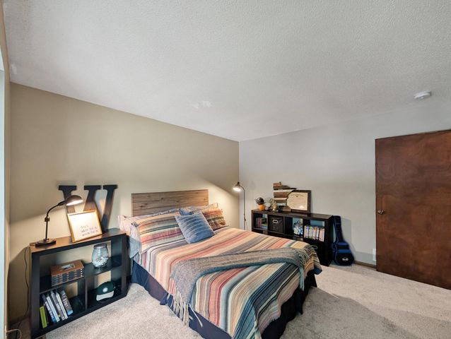 13655 Henna Court, Apple Valley, MN 55124