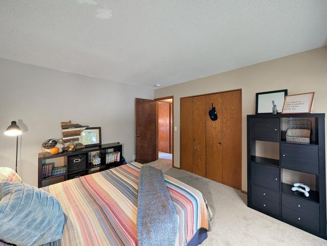 13655 Henna Court, Apple Valley, MN 55124