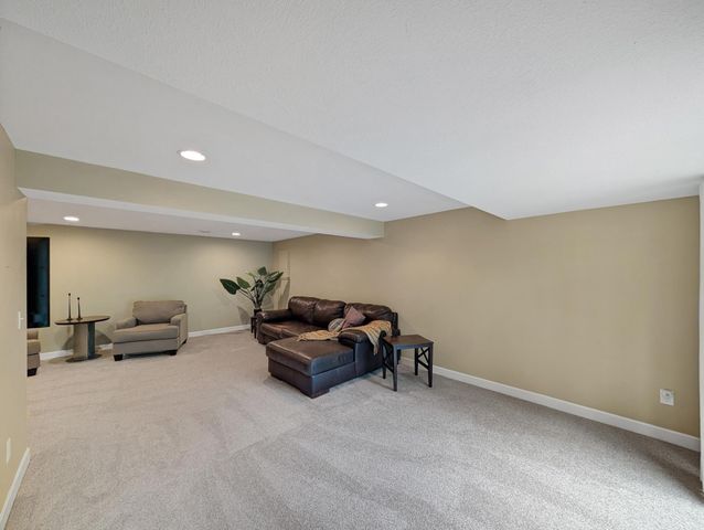 13655 Henna Court, Apple Valley, MN 55124