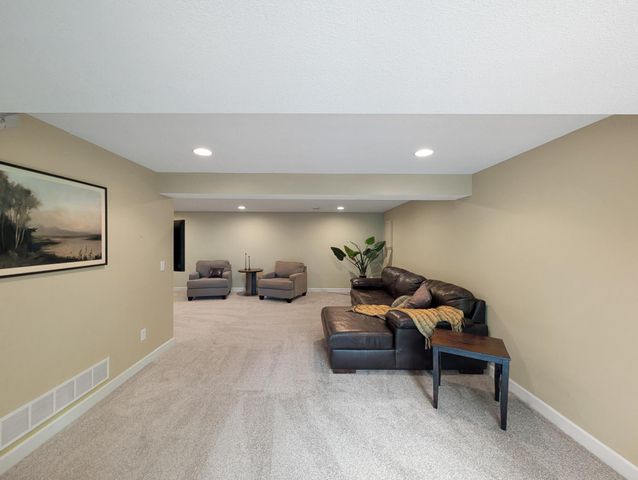 13655 Henna Court, Apple Valley, MN 55124