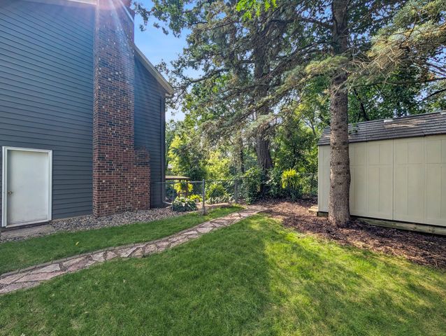 13655 Henna Court, Apple Valley, MN 55124