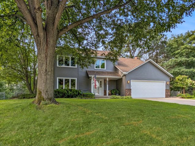 13655 Henna Court, Apple Valley, MN 55124