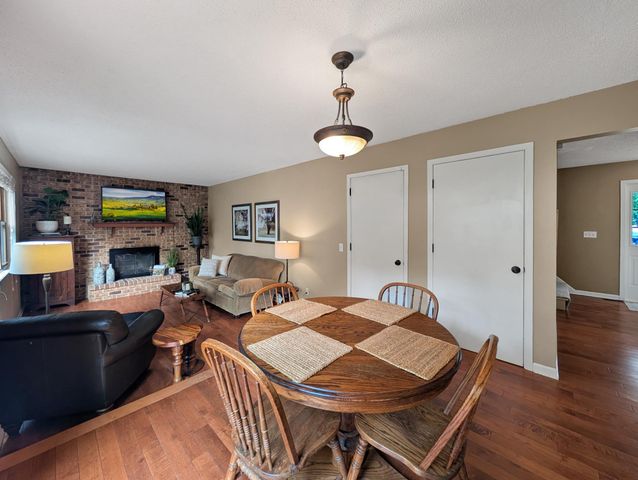 13655 Henna Court, Apple Valley, MN 55124