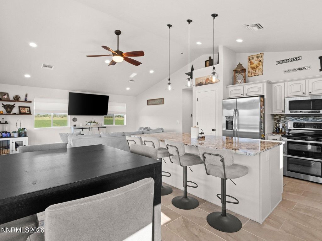 Image 18 of property listing at 1321 Wilhelm Place, Gardnerville, NV 89460