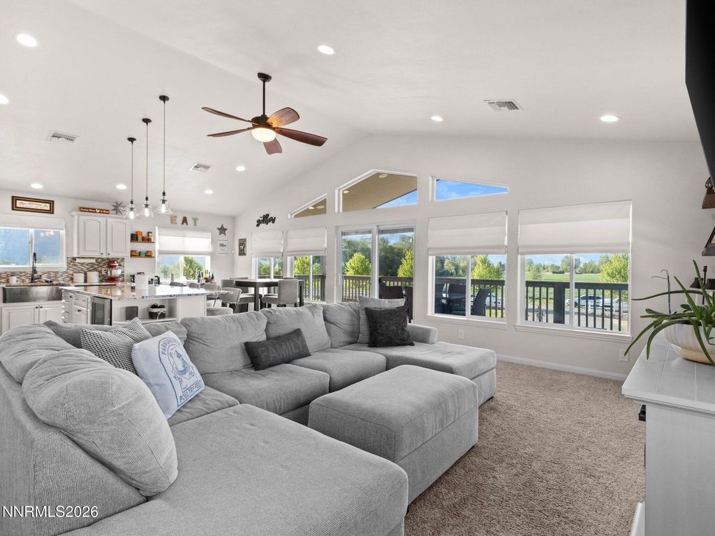Image 21 of property listing at 1321 Wilhelm Place, Gardnerville, NV 89460