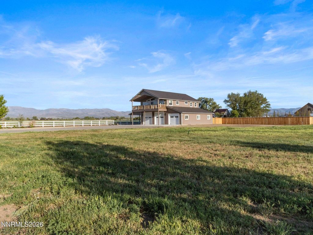 Image 9 of property listing at 1321 Wilhelm Place, Gardnerville, NV 89460