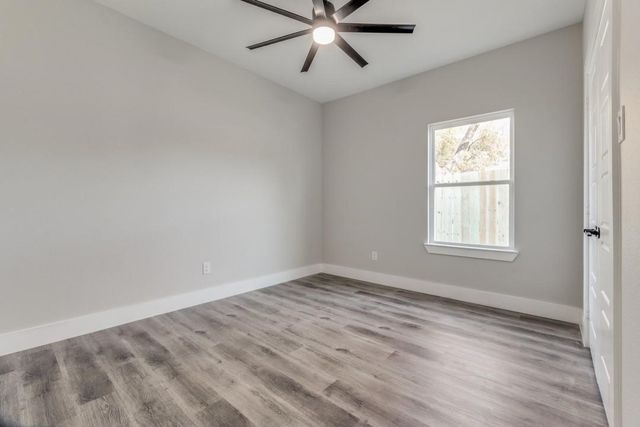 2939 Idaho Avenue, Dallas, TX 75216