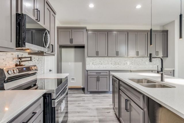 2939 Idaho Avenue, Dallas, TX 75216