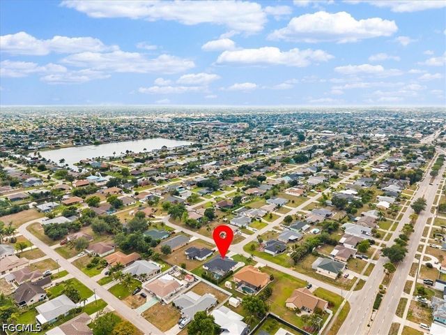 13 SE 20th PL, Cape Coral, FL 33990