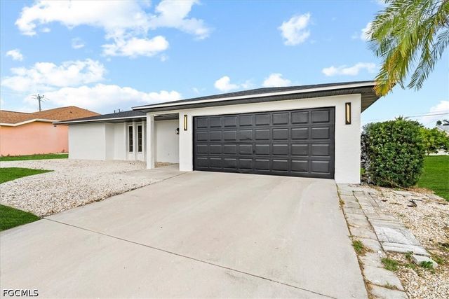 13 SE 20th PL, Cape Coral, FL 33990