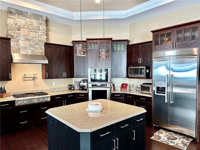 1747 E Drinkman Lane, Eau Claire, WI 54701