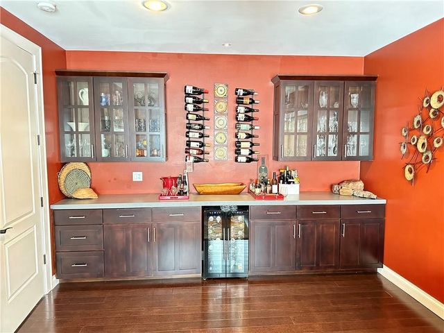 1747 E Drinkman Lane, Eau Claire, WI 54701