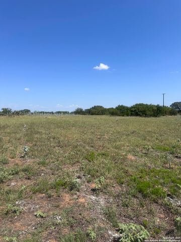 6068 (LOT 1) CR 405, Floresville, TX 78114