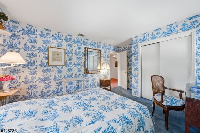 8 Johnston Dr, Morris Twp., NJ 07960