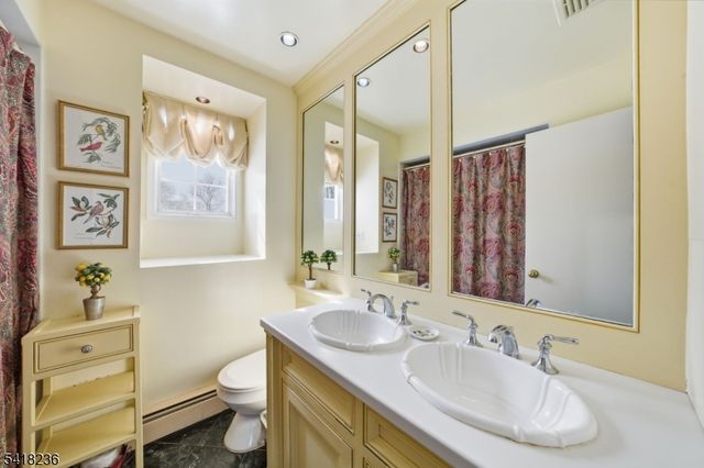 8 Johnston Dr, Morris Twp., NJ 07960