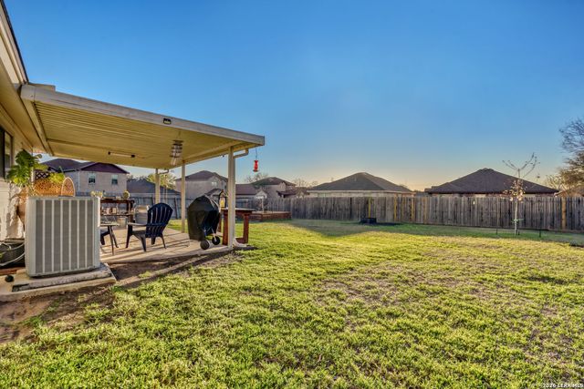 8102 Bent Meadow, Converse, TX 78109