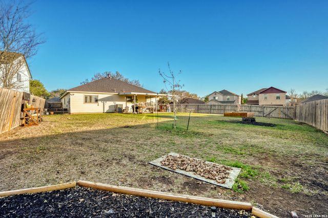 8102 Bent Meadow, Converse, TX 78109