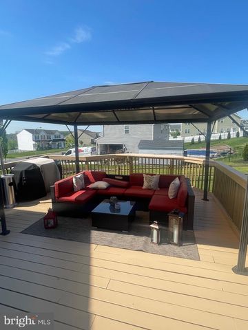 35 ADAMS RD, Leesport, PA 19533
