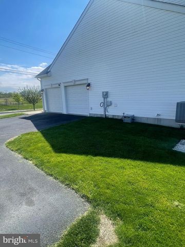 35 ADAMS RD, Leesport, PA 19533