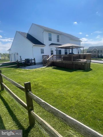35 ADAMS RD, Leesport, PA 19533