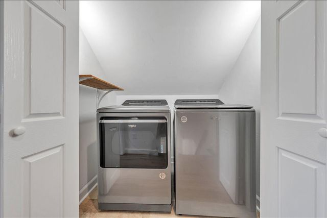 2010 Mountain View RD, Vinton, VA 24179
