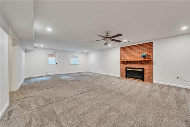 2010 Mountain View RD, Vinton, VA 24179