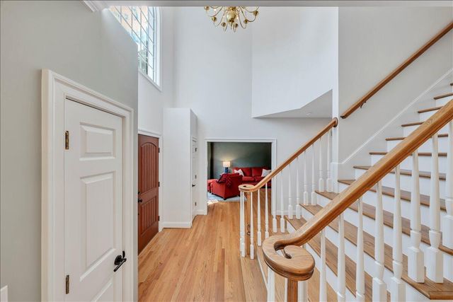 2010 Mountain View RD, Vinton, VA 24179