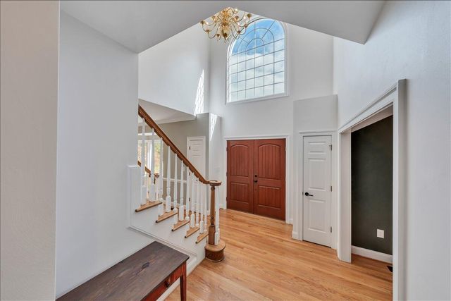 2010 Mountain View RD, Vinton, VA 24179