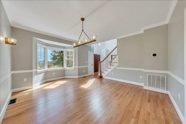 2010 Mountain View RD, Vinton, VA 24179