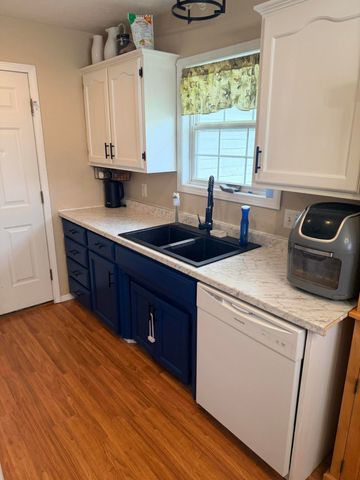 4136 Somerset Drive, Battlefield, MO 65619