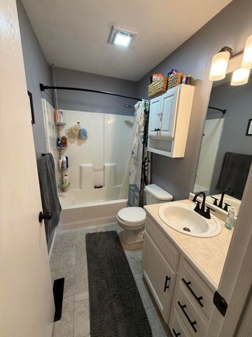 4136 Somerset Drive, Battlefield, MO 65619