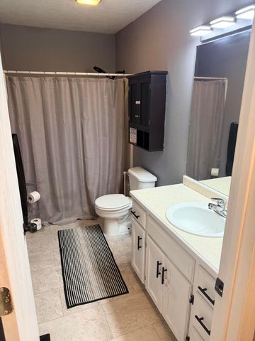 4136 Somerset Drive, Battlefield, MO 65619