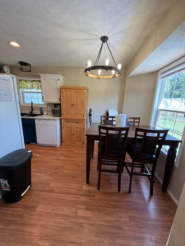 4136 Somerset Drive, Battlefield, MO 65619
