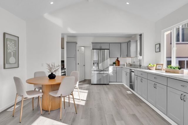 1482 Lincoln, Berkeley, CA 94702