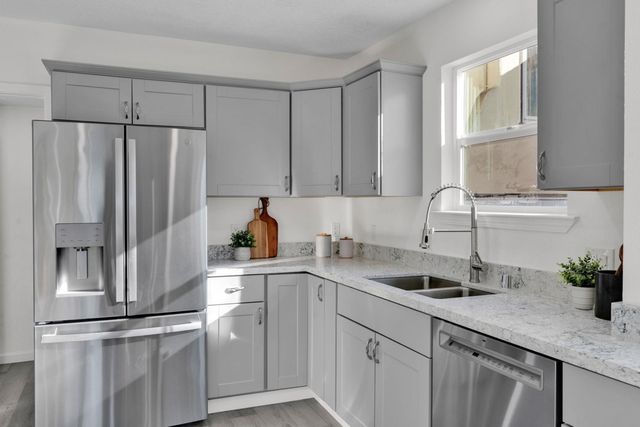 1482 Lincoln, Berkeley, CA 94702