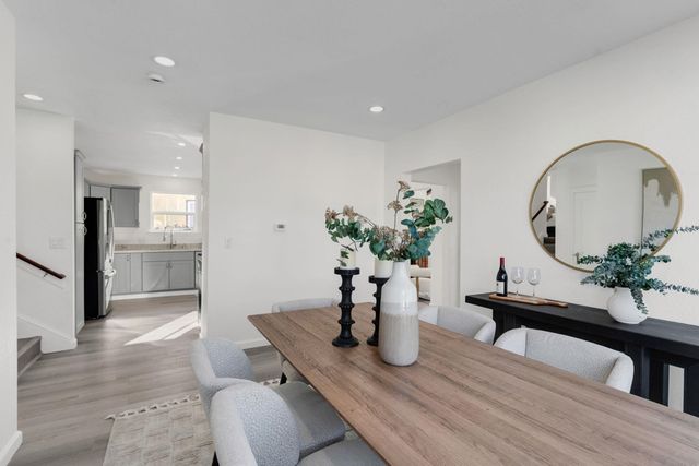 1482 Lincoln, Berkeley, CA 94702