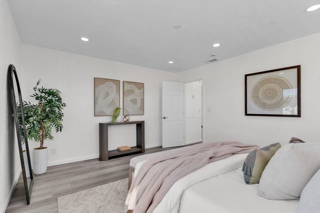 1482 Lincoln, Berkeley, CA 94702