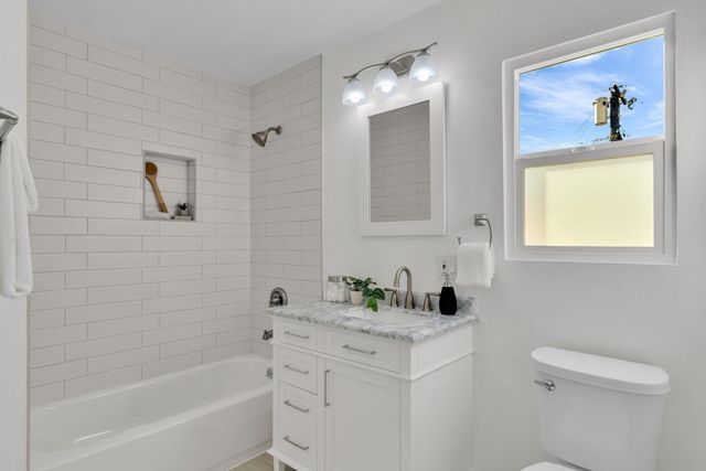 1482 Lincoln, Berkeley, CA 94702