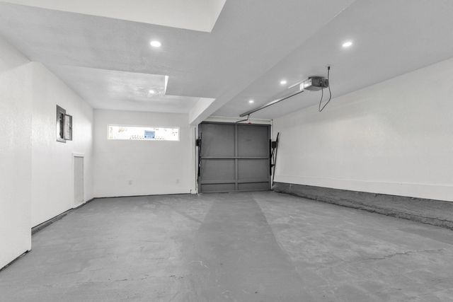 1482 Lincoln, Berkeley, CA 94702