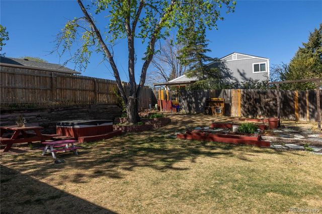 9017 Dover Street, Broomfield, CO 80021