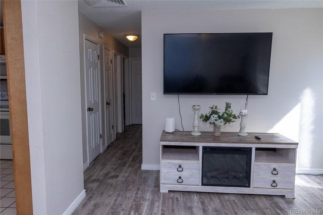 9017 Dover Street, Broomfield, CO 80021