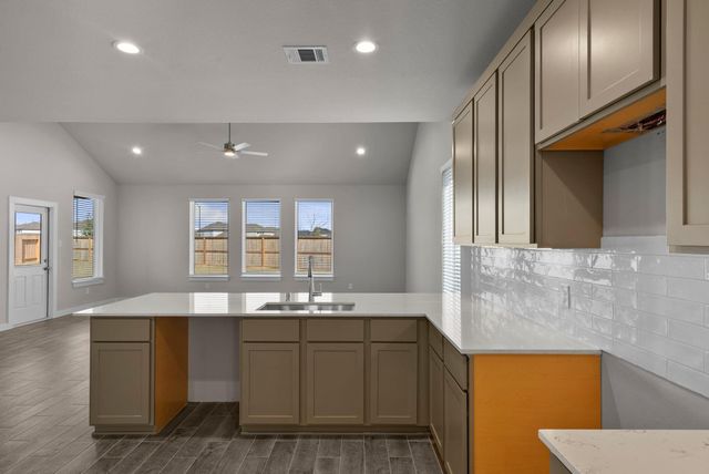 45 Shining Point Drive, Waller, TX 77484