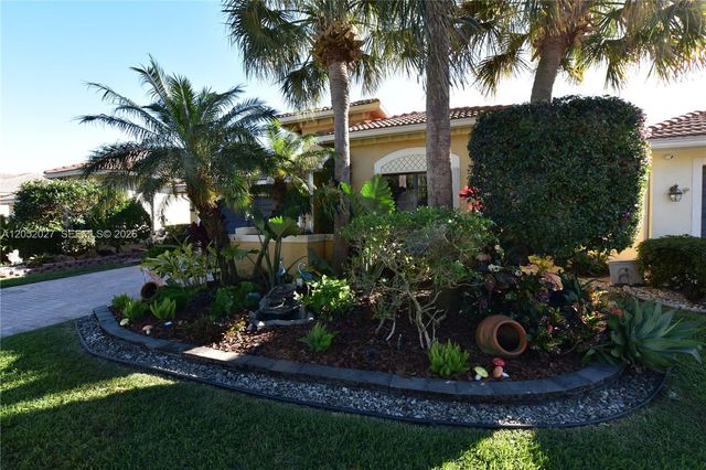 10086 Noceto Way, Boynton Beach, FL 33437
