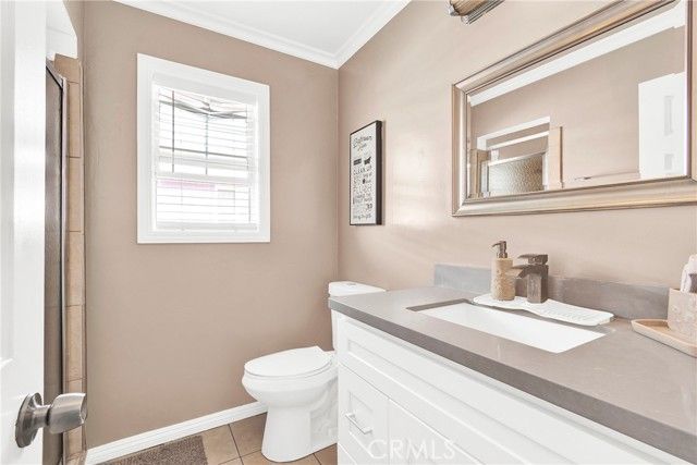 7117 Lugo, Paramount, CA 90723