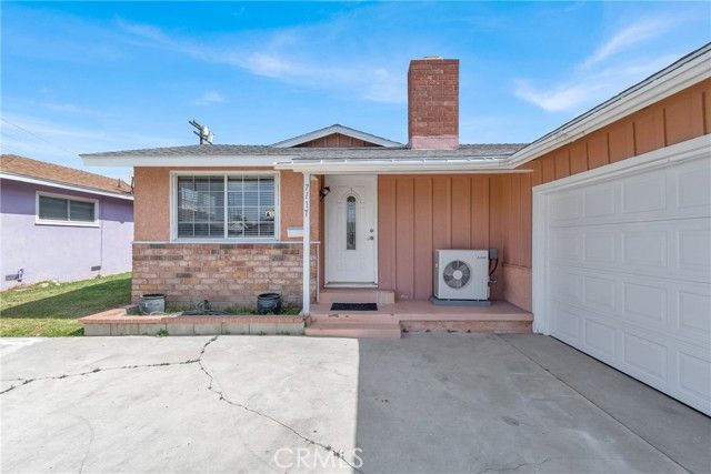 7117 Lugo, Paramount, CA 90723