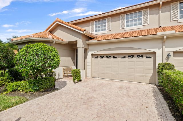 33 Monterey Pointe Drive, Palm Beach Gardens, FL 33418