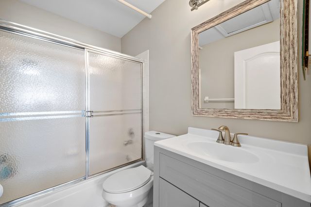 33 Monterey Pointe Drive, Palm Beach Gardens, FL 33418