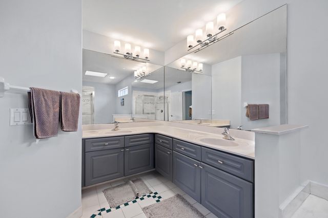 33 Monterey Pointe Drive, Palm Beach Gardens, FL 33418