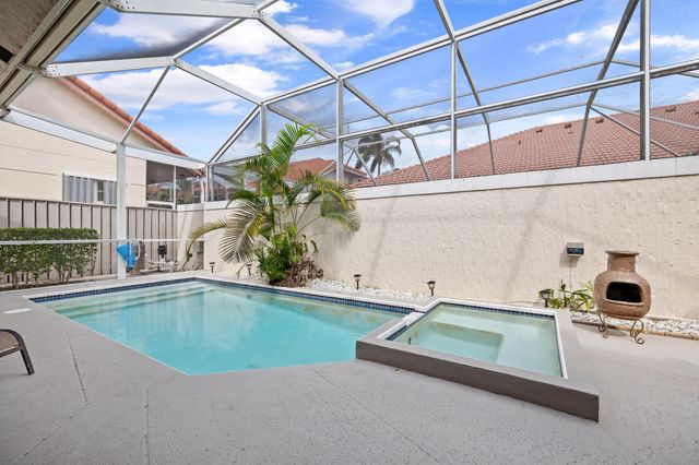 33 Monterey Pointe Drive, Palm Beach Gardens, FL 33418
