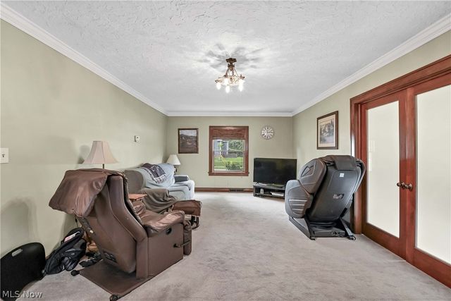 5733 Brecksville Road, Independence, OH 44131